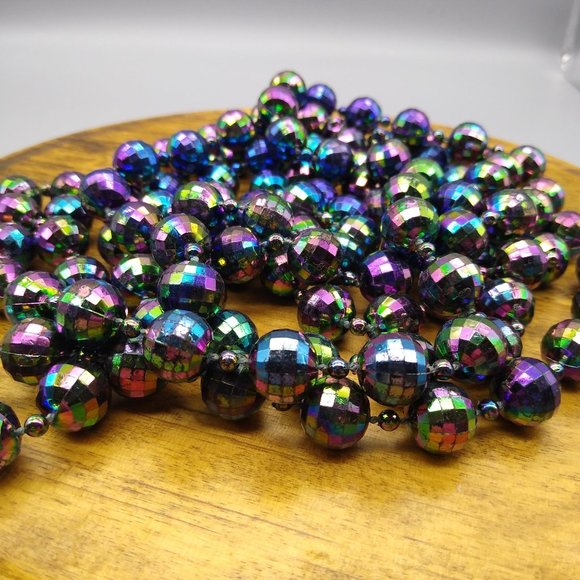 Retro Oil Slick Beads Necklace, Black Plastic Long Strand with Glossy AB Finish - Picture 4 of 5